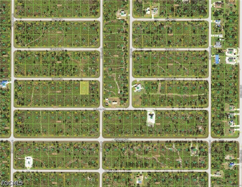 Very nice lot with southern rear exposure offers a unique - Beach Lot for sale in Port Charlotte, Florida on Beachhouse.com
