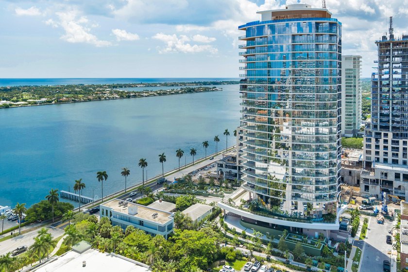 Enter into this sprawling 4BR 4.5BA home in the sky on the 23rd - Beach Condo for sale in West Palm Beach, Florida on Beachhouse.com
