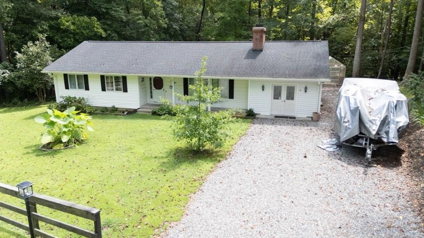 Located on 5 lots!  If you are looking for a lovely home with - Beach Home for sale in Lancaster, Virginia on Beachhouse.com