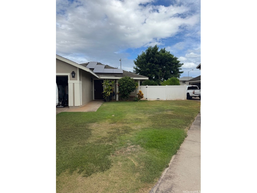 Hawaiian Home Lands in Maluoha'i, Kapolei. Conveniently located - Beach Home for sale in Kapolei, Hawaii on Beachhouse.com