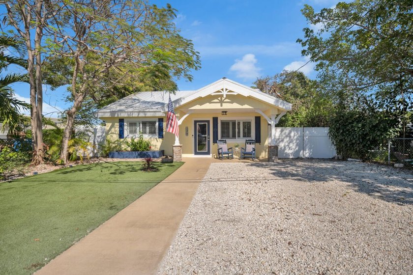 This property is a 2/2 with an upstairs loft located in - Beach Home for sale in Plantation Key, Florida on Beachhouse.com