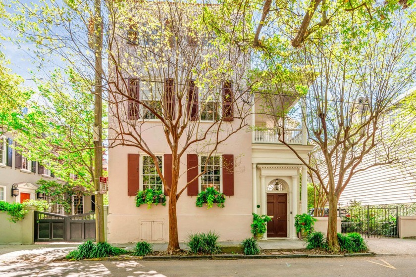 The Schmidt-Connor House, c. 1818, available for the first time - Beach Home for sale in Charleston, South Carolina on Beachhouse.com