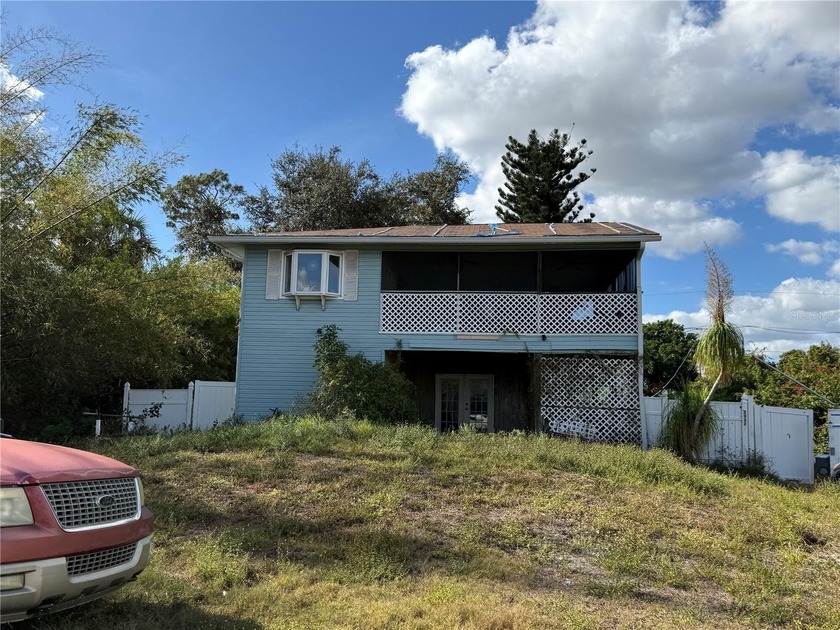 Auction Property. Investor opportunity in Port Charlotte! This - Beach Home for sale in Port Charlotte, Florida on Beachhouse.com