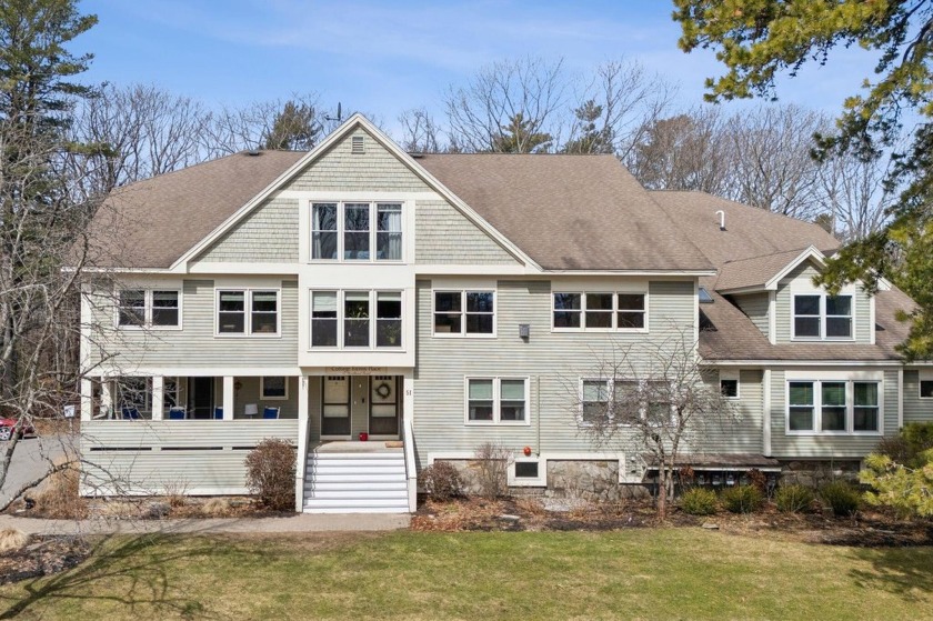 Welcome to Cottage Farms Place! 
This charming 2-bedroom, 1-bath - Beach Condo for sale in Cape Elizabeth, Maine on Beachhouse.com