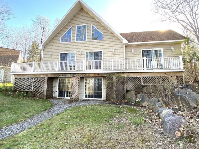 Welcome to Bayside, a village with a golf course, sailing school - Beach Home for sale in Northport, Maine on Beachhouse.com