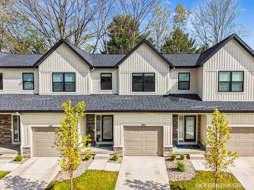 Sophisticated condo in a fabulous location! Just a couple blocks - Beach Condo for sale in Holland, Michigan on Beachhouse.com