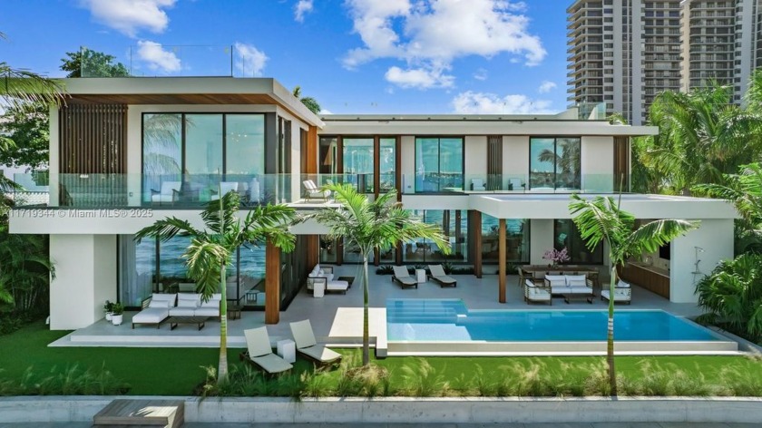 This exceptional new construction home sits on an oversized lot - Beach Home for sale in Miami, Florida on Beachhouse.com