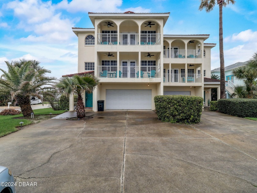 Short Term Rental location. Welcome to your tropical getaway - Beach Home for sale in New Smyrna Beach, Florida on Beachhouse.com