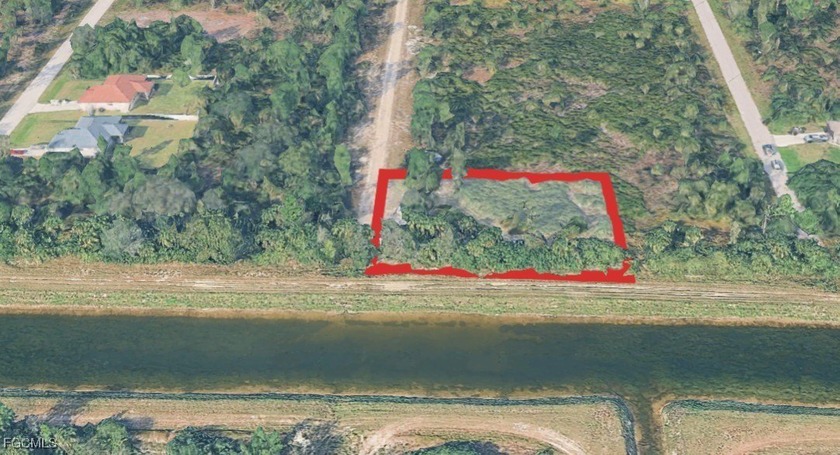 Like Fishing?? Prime location!! NO FLOOD Zone ~ UNDER 20K???? - Beach Lot for sale in Lehigh Acres, Florida on Beachhouse.com