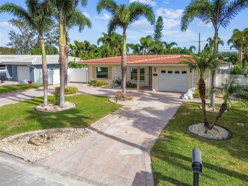 Endless Potential in a Prime Location - Hurricane Helene - Beach Home for sale in Dunedin, Florida on Beachhouse.com