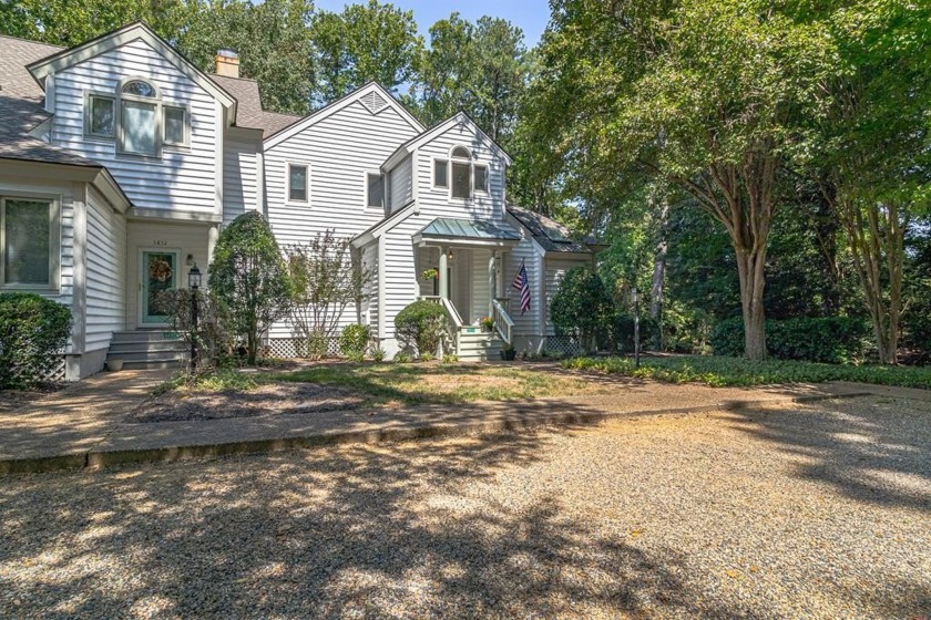 Easy low-maintenance living with waterfront amenities & close - Beach Home for sale in White Stone, Virginia on Beachhouse.com