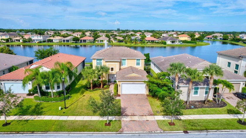 Experience luxury living in this pristine 3-bedroom, 3-bath loft - Beach Home for sale in West Palm Beach, Florida on Beachhouse.com