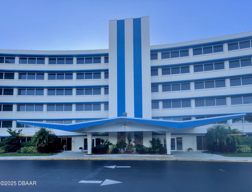 This 2 BR / 2 BA Riverfront Complex is less than one half mile - Beach Condo for sale in Daytona Beach, Florida on Beachhouse.com