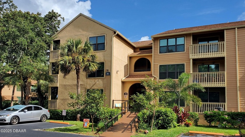 Like Your Own Treehouse Retreat... Nestled Amongst the Trees * - Beach Condo for sale in Daytona Beach, Florida on Beachhouse.com