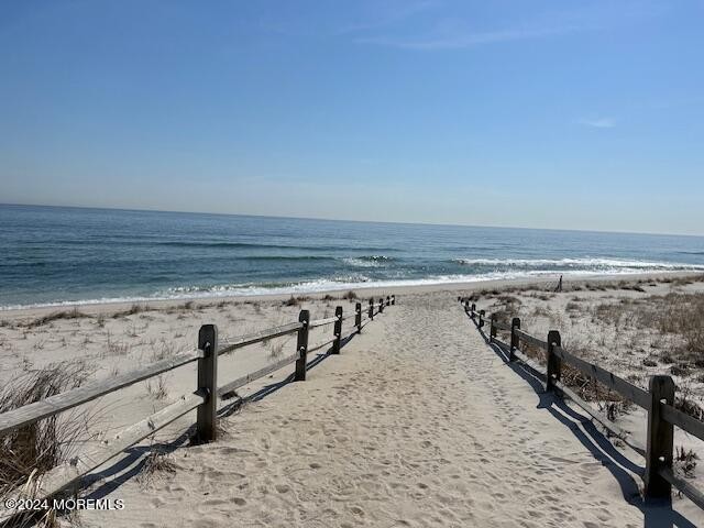 STUNNING OCEAN BLOCK CONDO!!  COMPLETELY UPDATED ORTLEY BEACH - Beach Condo for sale in Seaside Heights, New Jersey on Beachhouse.com