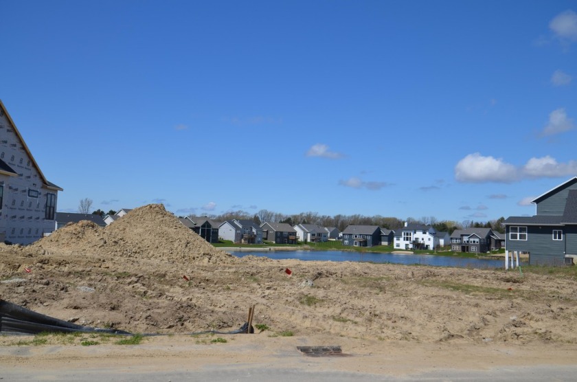 Come see all West Wind Lake Estates in Laketown Twp has to - Beach Lot for sale in Holland, Michigan on Beachhouse.com