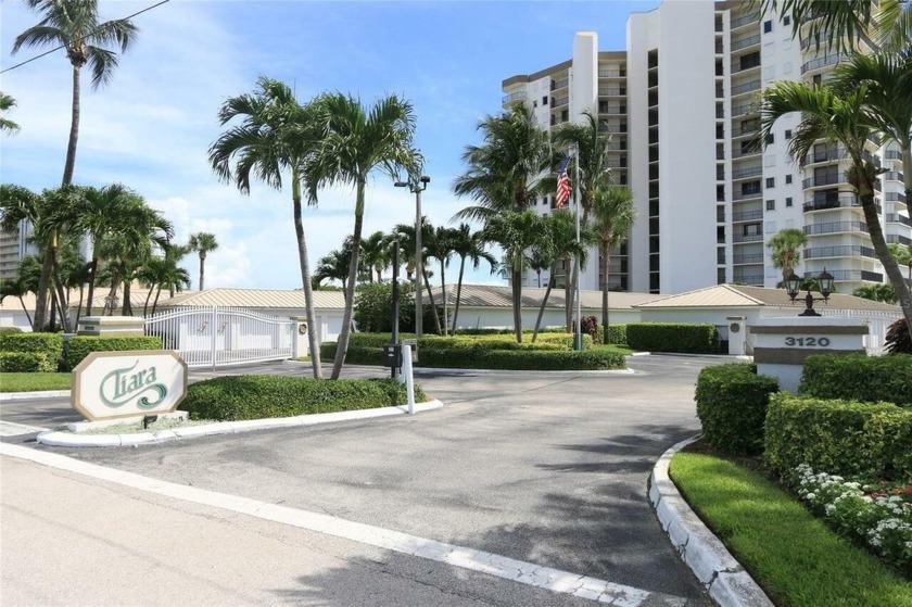 Oceanfront 2 bedroom with bonus room for den/office, 2 bath - Beach Condo for sale in Hutchinson Island, Florida on Beachhouse.com