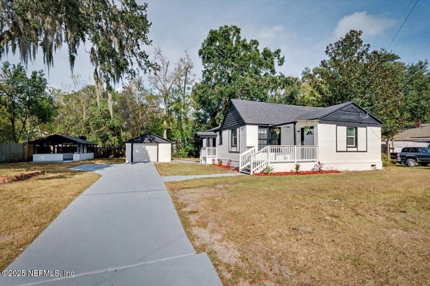 Amazing opportunity to own this beautifully renovated home. NO - Beach Home for sale in Jacksonville, Florida on Beachhouse.com
