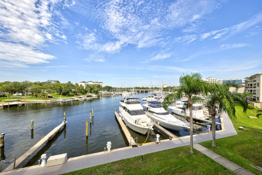 Well appointed executive condominium in the heart of Melbourne - Beach Condo for sale in Melbourne, Florida on Beachhouse.com