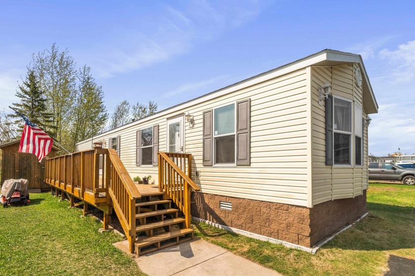 Why rent when you can own for less!!.  Main floor living in the - Beach Home for sale in Duluth, Minnesota on Beachhouse.com