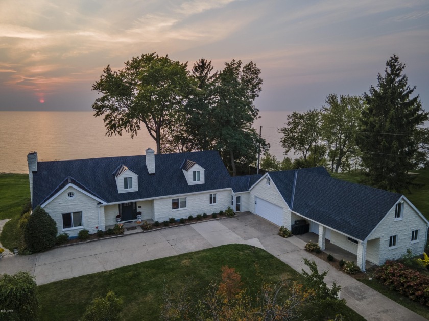 Exquisite, turnkey luxury lakefront home with stunning views and - Beach Home for sale in Saint Joseph, Michigan on Beachhouse.com