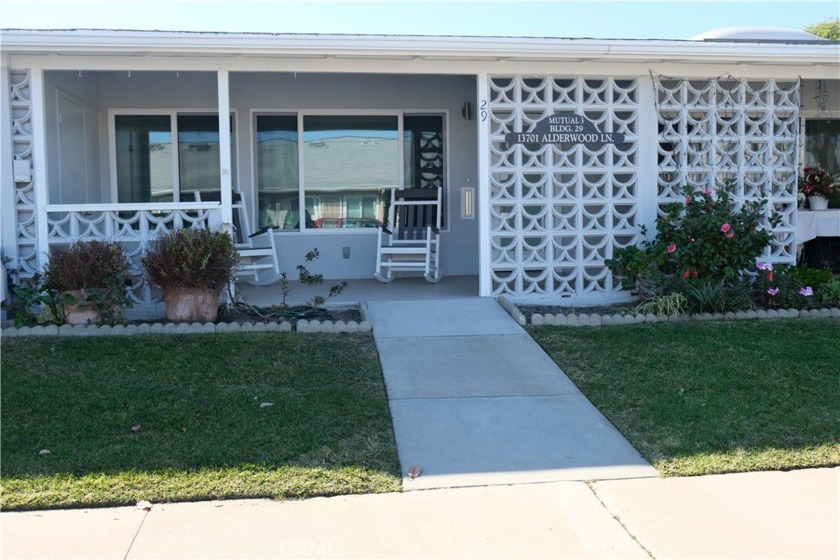 Mutual 3-29K is a fabulous fully upgrade 1 bedroom 1 bath unit - Beach Other for sale in Seal Beach, California on Beachhouse.com