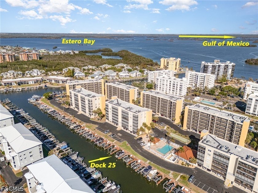 Dock 25 is a blank canvas, allowing you to incorporate a lift - Beach Lot for sale in Fort Myers Beach, Florida on Beachhouse.com