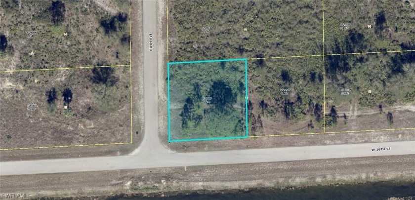 This Lot Is located  in a quiet Neighborhood with some new - Beach Lot for sale in Lehigh Acres, Florida on Beachhouse.com