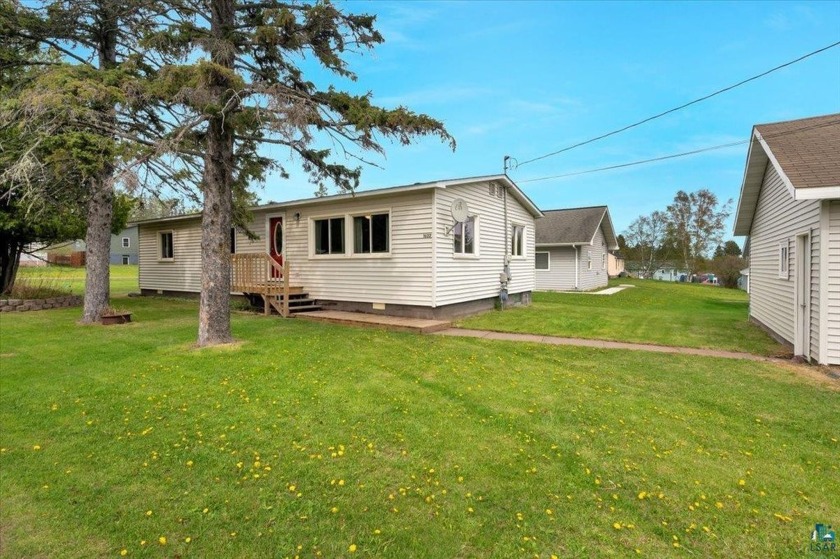 For Sale: 1632 9th Ave, Two Harbors, MN Charming 3-bedroom - Beach Home for sale in Two Harbors, Minnesota on Beachhouse.com