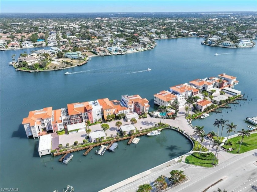 This stunning 3-bedroom, 3-bathroom residence offers an - Beach Home for sale in Naples, Florida on Beachhouse.com