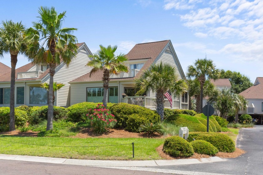 You won't find a better location on Seabrook Island! This - Beach Home for sale in Johns Island, South Carolina on Beachhouse.com