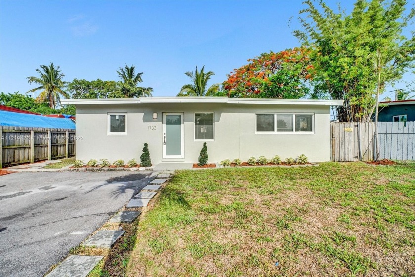 BEAUTIFULLY FULLY REMODELED 3 BEDROOMS 2 BATHROOMS SINGLE-FAMILY - Beach Home for sale in Fort  Lauderdale, Florida on Beachhouse.com