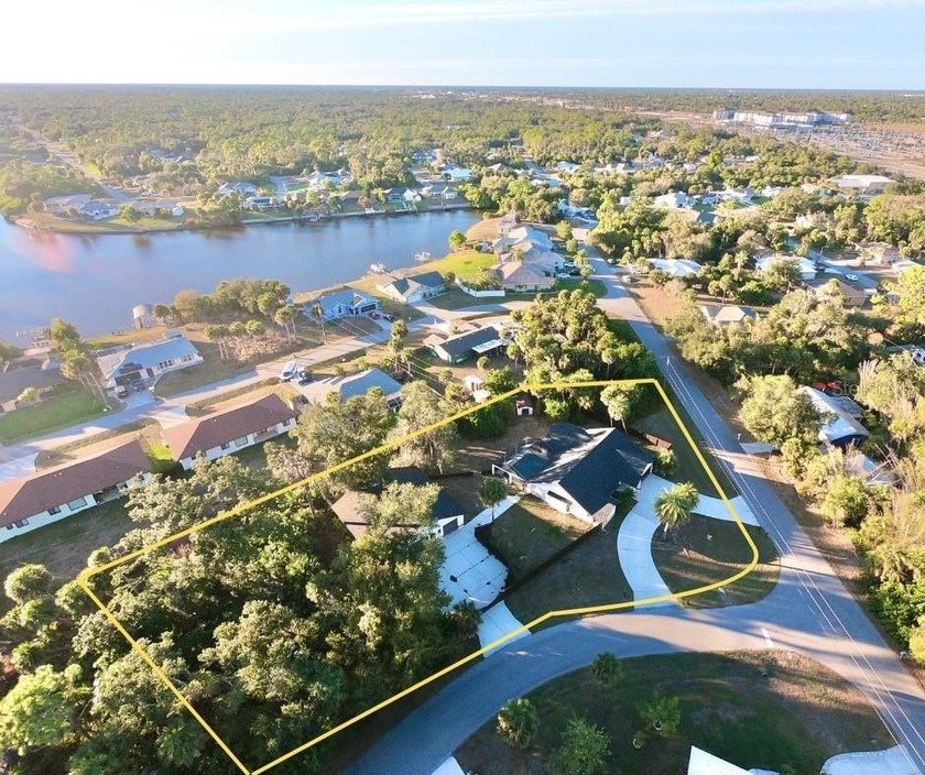 ONE OF A KIND OPPORTUNITY, 1 ACRE ESTATE with a detached A/C 8 - Beach Home for sale in Port Charlotte, Florida on Beachhouse.com