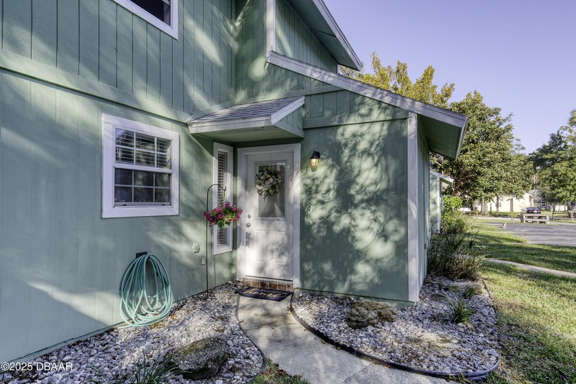 Welcome to affordable living located in beautiful Ormond Beach - - Beach Townhome/Townhouse for sale in Ormond Beach, Florida on Beachhouse.com