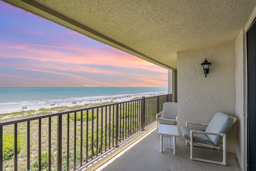 This is a beautiful, well cared for 2/2 condo with a direct - Beach Condo for sale in Cocoa Beach, Florida on Beachhouse.com