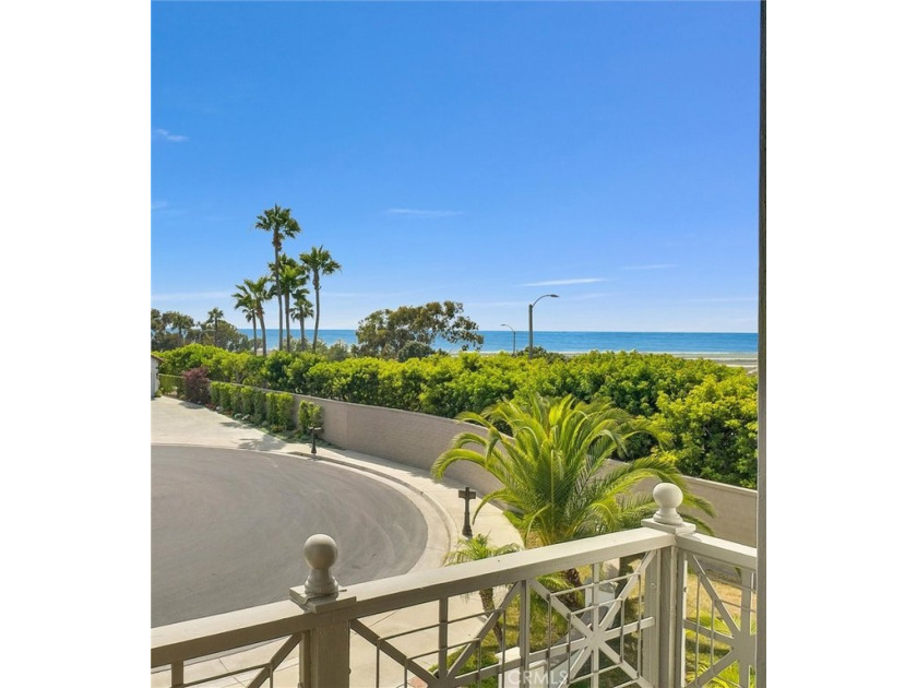 Stunning Ocean View Sea Cliff estate home nestled on a quiet - Beach Home for sale in Huntington Beach, California on Beachhouse.com