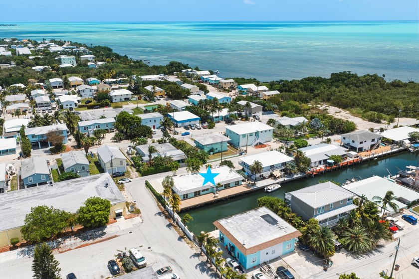 Welcome to your slice of paradise in the heart of Marathon! This - Beach Home for sale in Marathon, Florida on Beachhouse.com