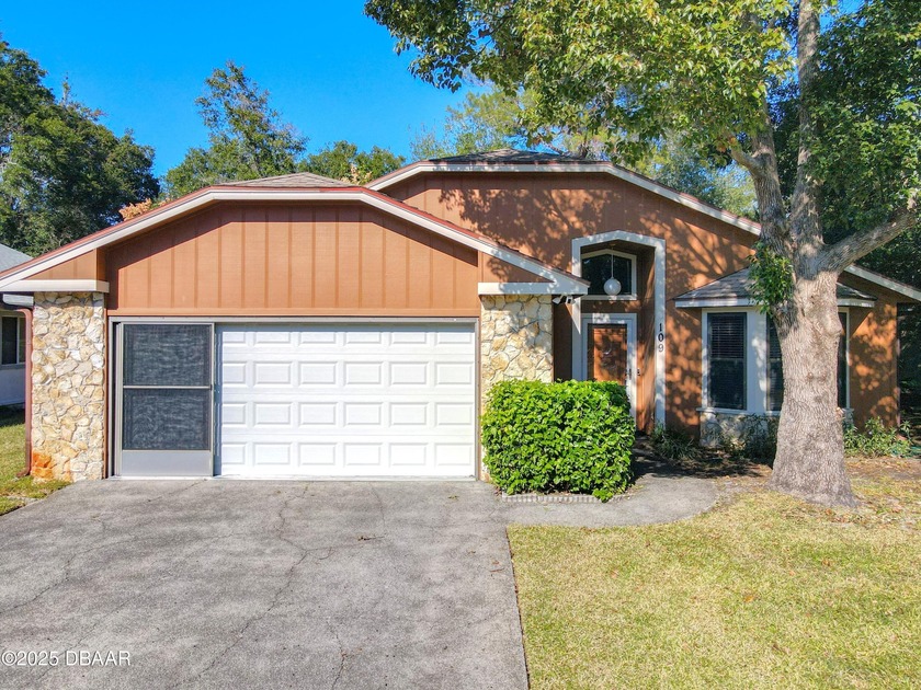 Come look me over but don't overlook me! Situated on a - Beach Home for sale in Port Orange, Florida on Beachhouse.com