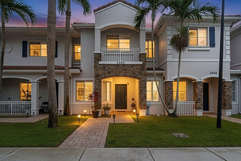 Beautiful 3-Bedroom 2.5-bath townhome located in the gated - Beach Townhome/Townhouse for sale in Miramar, Florida on Beachhouse.com