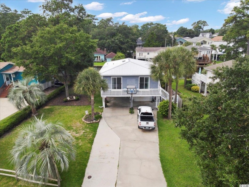 Don't miss the charming, updated beach bungalow located in the - Beach Home for sale in North Myrtle Beach, South Carolina on Beachhouse.com