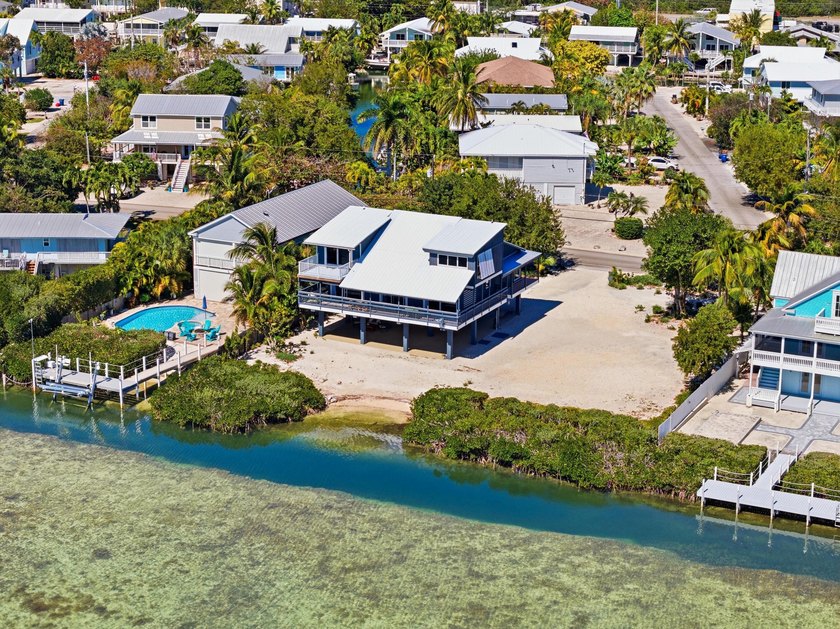 Stunning oceanfront home.  This 4-bedroom, 3-bathroom home is a - Beach Home for sale in Cudjoe Key, Florida on Beachhouse.com