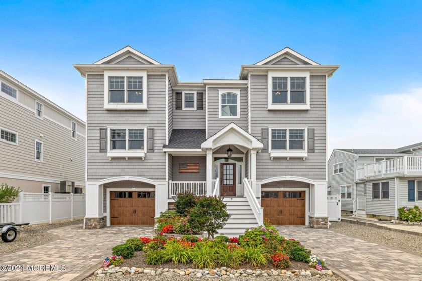 Stunning 3000 sq. foot custom-built lagoon front home with a - Beach Home for sale in Long Beach Island, New Jersey on Beachhouse.com