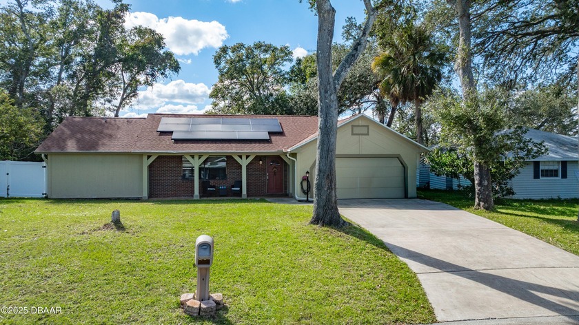 Two En-Suites in this updated 4BR/3 FULL Bath home. Located in - Beach Home for sale in Ormond Beach, Florida on Beachhouse.com