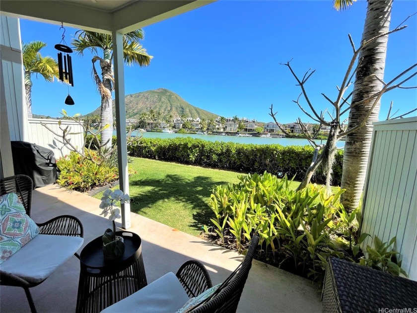 This stunning LEASEHOLD PET FRIENDLY property, featuring 2 - Beach Condo for sale in Honolulu, Hawaii on Beachhouse.com
