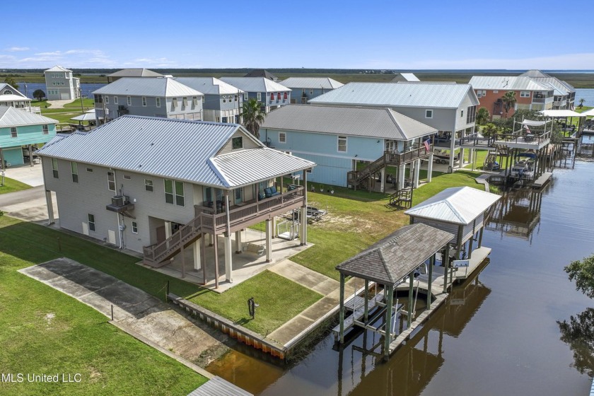 This beautiful 3 bed/2 bath home is only minutes away from the - Beach Home for sale in Bay Saint Louis, Mississippi on Beachhouse.com