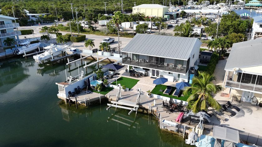 Step into your ideal Florida Keys retreat with this beautifully - Beach Home for sale in Key Largo, Florida on Beachhouse.com