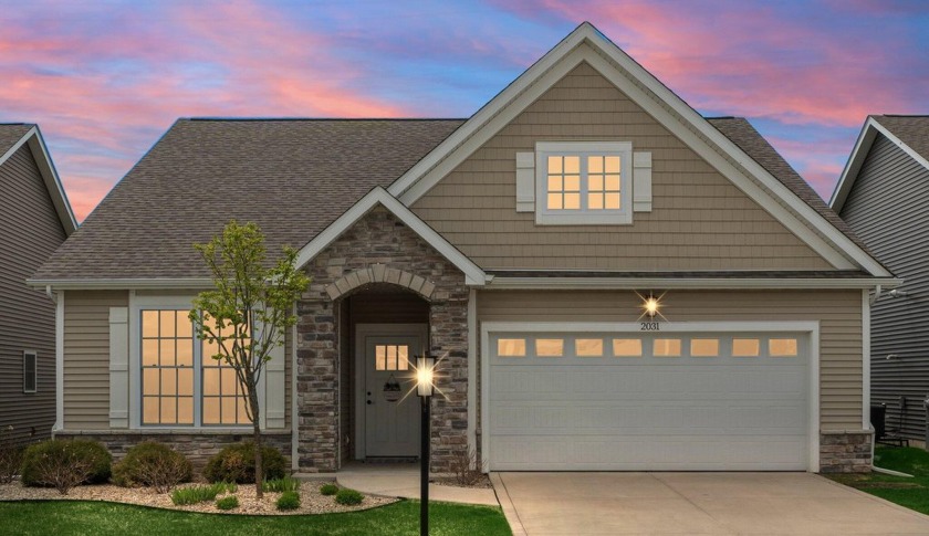 Step into effortless style and comfort in this standout villa - Beach Home for sale in Chesterton, Indiana on Beachhouse.com