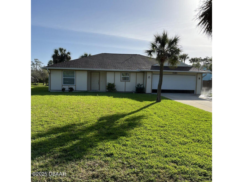 Welcome home to this beautifully renovated, 3/2 split level - Beach Home for sale in Ormond Beach, Florida on Beachhouse.com