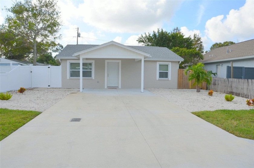 Under contract-accepting backup offers. Charming  fully - Beach Home for sale in Largo, Florida on Beachhouse.com