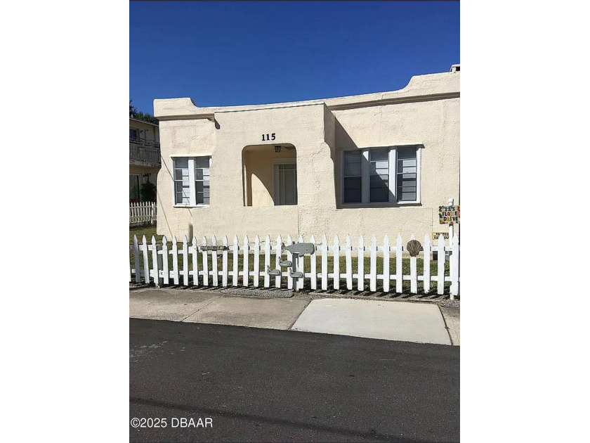 Welcome this charming 2bedroom/1bath beachside bungalow just - Beach Home for sale in Daytona Beach, Florida on Beachhouse.com